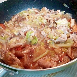 豚肉とさつま揚げと春野菜のとろみ炒め